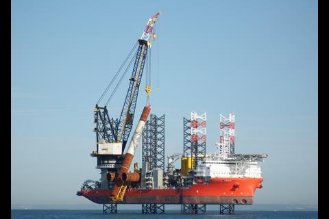 ‘Pacific Orca’ using the Cranemaster to place the monopiles. Photo: Marine Traffic © IG